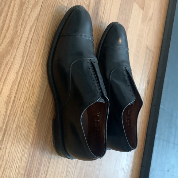 Men’s Allen Edmonds dress shoes size 11.5 barely worn - Picture 4 of 8